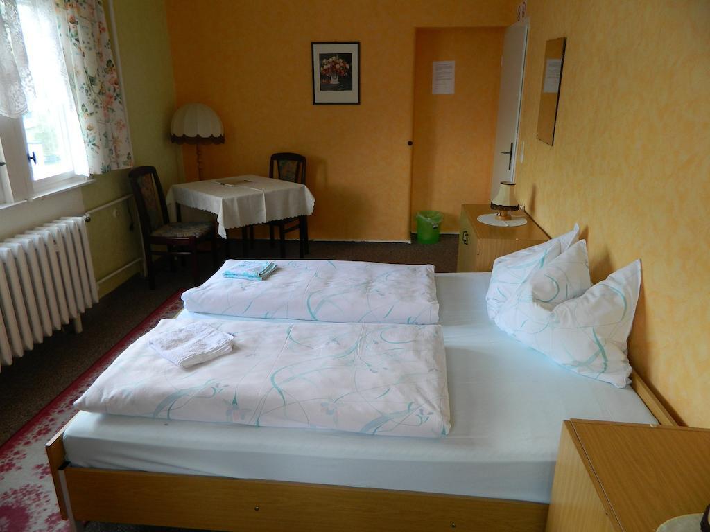 Rennsteighostel Ruhla Zimmer foto