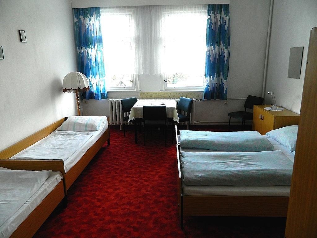 Rennsteighostel Ruhla Zimmer foto